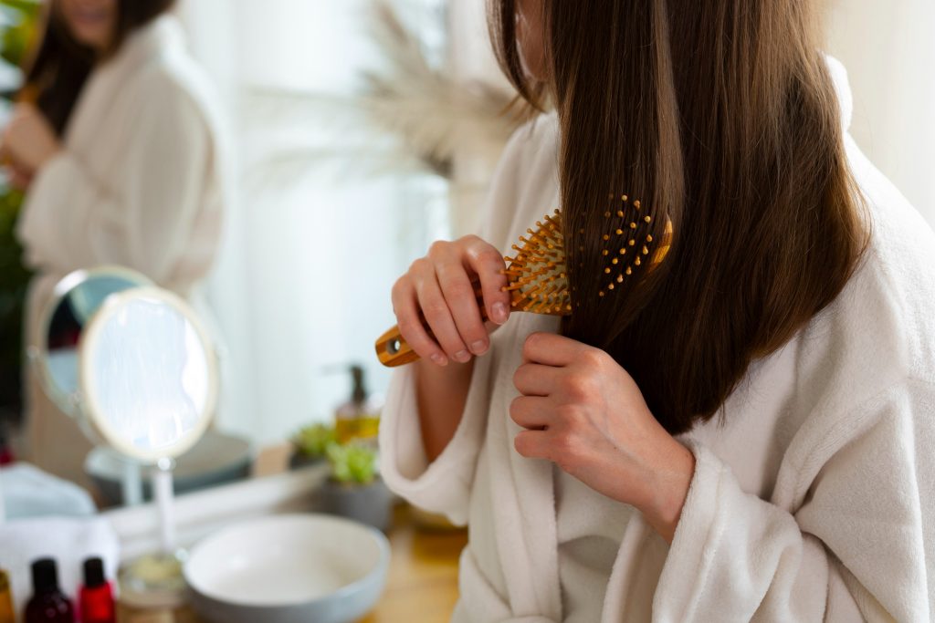 giảm gãy rụng
giảm gãy rụng tóc khi ngủ
chăm tóc gãy rụng
tóc mềm mượt
tóc rối
chăm tóc khi ngủ
tóc xơ rối